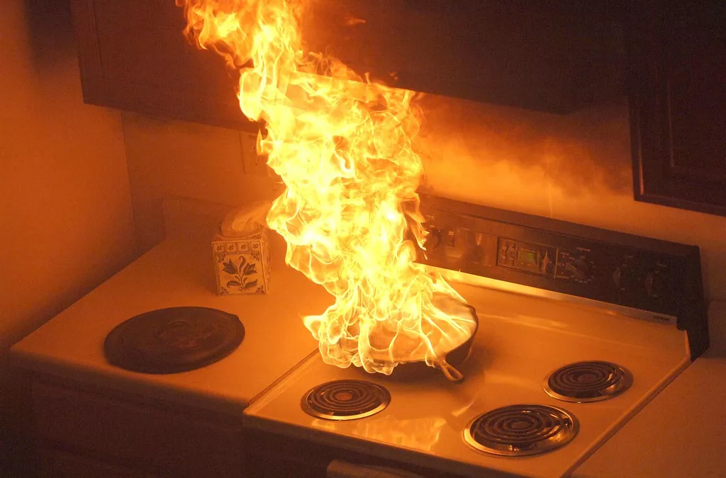 Kitchen Fires: How to Prevent and Extinguish Them Safely